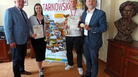 MEDALE W STRZELECTWIE, ZSP Żabno, Technikum w Żabnie, Szkoła Branżowa I stopnia w Żabnie, Zespół Szkół Ponadpodstawowych, szkoła średnia w Żabnie, Żabno