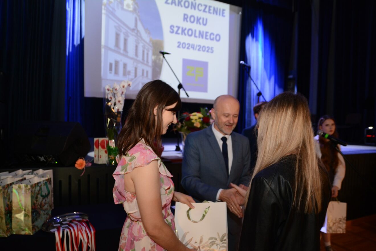 KONKURS FOTOGRAFICZNY, ZSP Żabno, Technikum w Żabnie, Szkoła Branżowa I stopnia w Żabnie, Zespół Szkół Ponadpodstawowych, szkoła średnia w Żabnie, Żabno