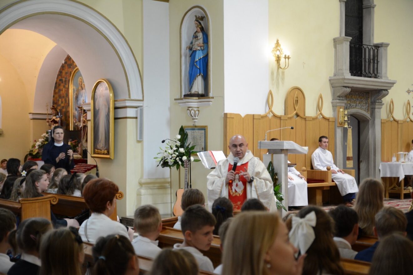 ZAKOŃCZENIE ROKU SZKOLNEGO, ZSP Żabno, Technikum w Żabnie, Szkoła Branżowa I stopnia w Żabnie, Zespół Szkół Ponadpodstawowych, szkoła średnia w Żabnie, Żabno