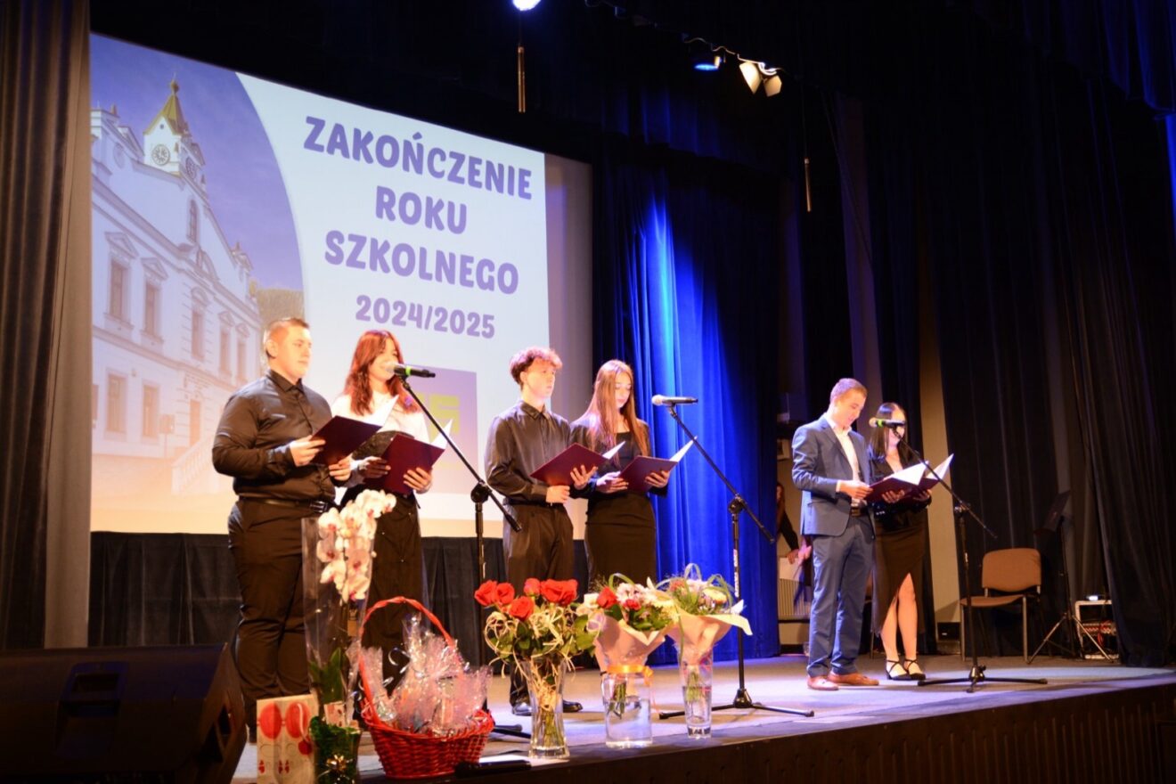ZAKOŃCZENIE ROKU SZKOLNEGO, ZSP Żabno, Technikum w Żabnie, Szkoła Branżowa I stopnia w Żabnie, Zespół Szkół Ponadpodstawowych, szkoła średnia w Żabnie, Żabno